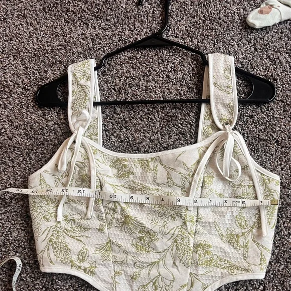 Brandy Melville Corset Tank Top Embroidered Floral Details - Picture 7 of 7